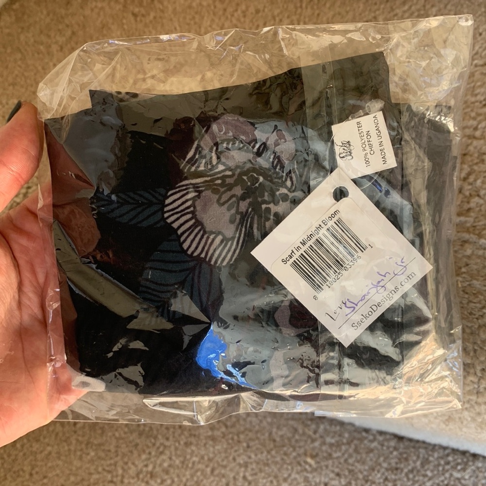 Sseko midnight bloom scarf